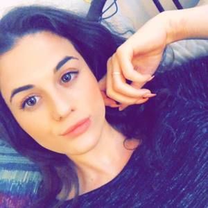 Meet your Posher, Dakota